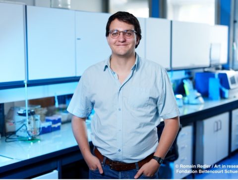 Gergő Gógl, laureate of the 2025 Impulscience® program for his work on transient protein interactions