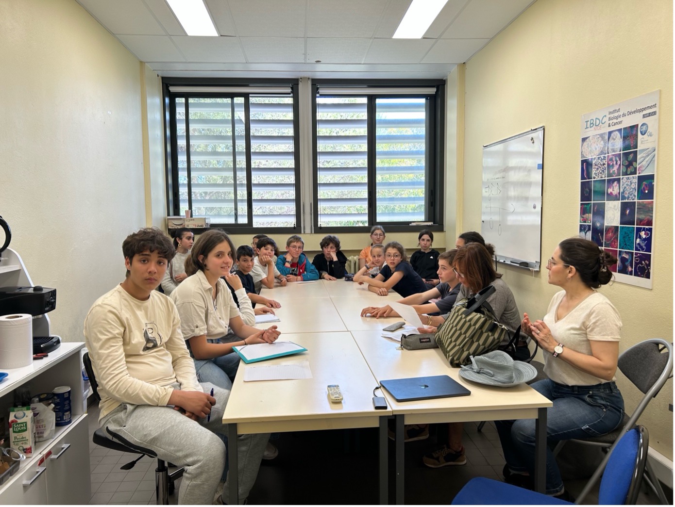Middle school students explore the world of research at iBV